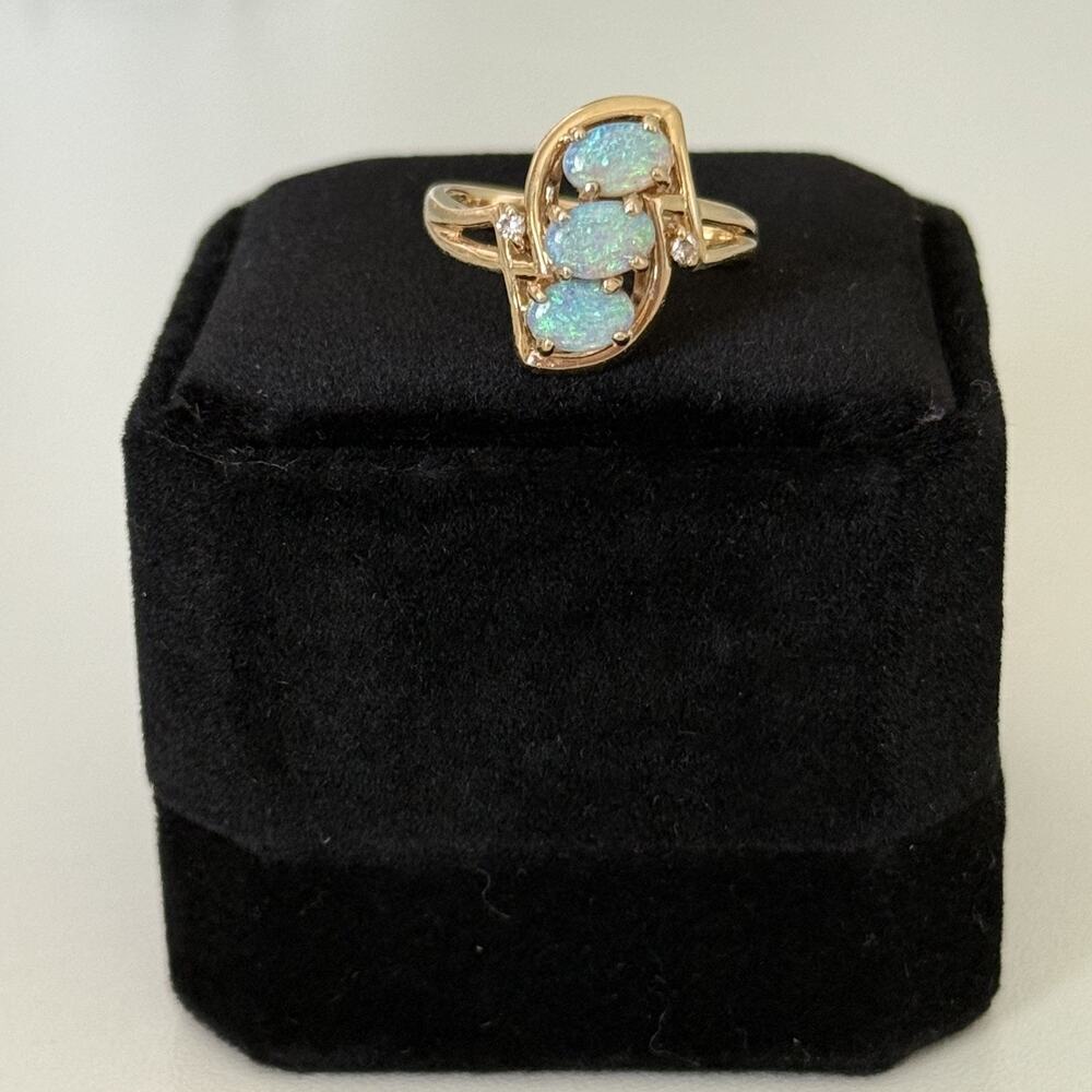 14K Yellow Gold Fire Opal 3 Stone Diamond Band Ring Size 6 - Picture 2 of 16